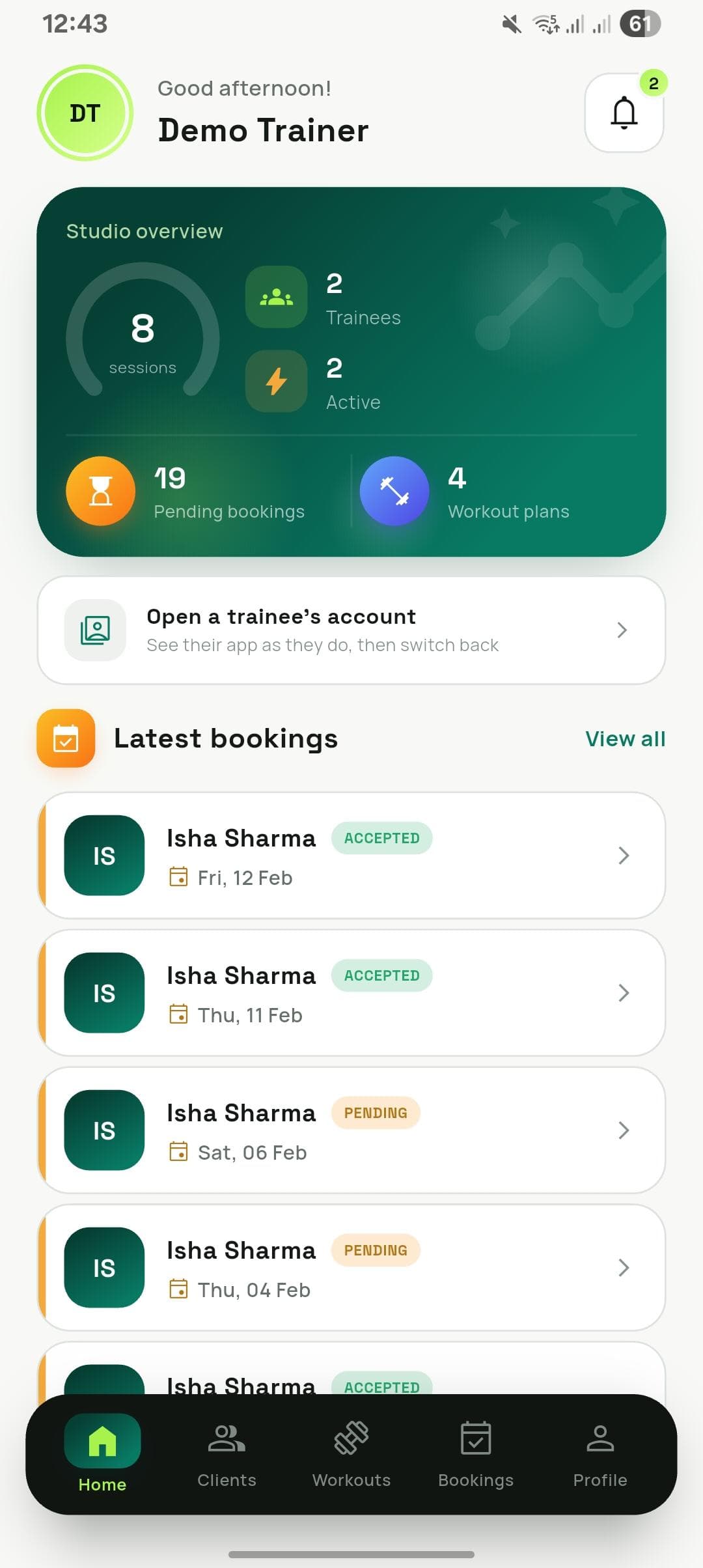 FITVOX trainer app โ studio overview and latest bookings